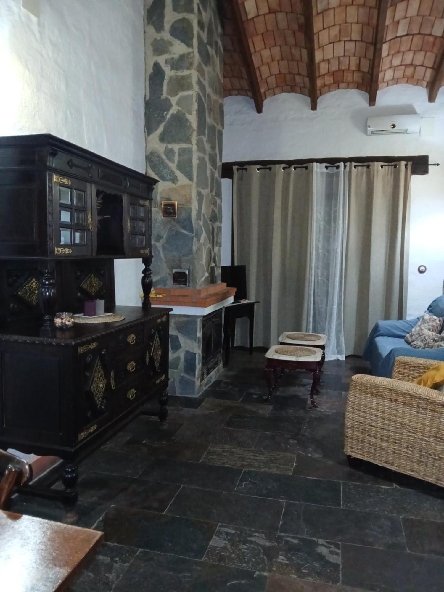 Mirador De Fuentes Guest House Fuentes de León Стая снимка