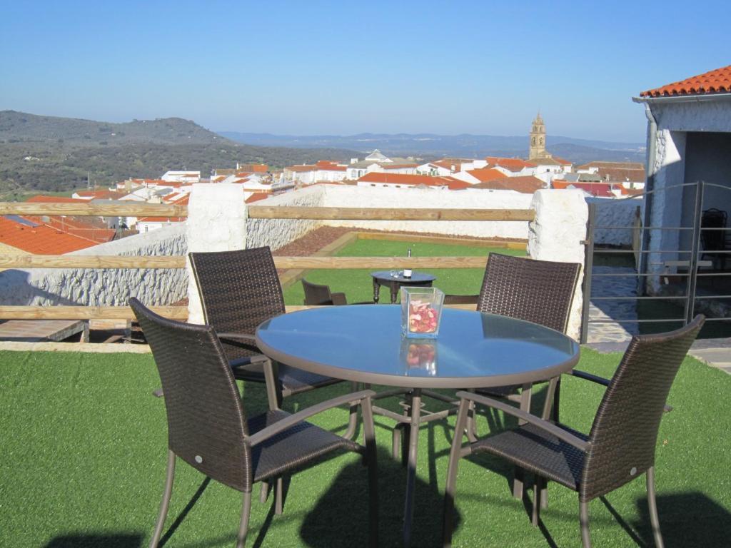 Mirador De Fuentes Guest House Fuentes de León Стая снимка
