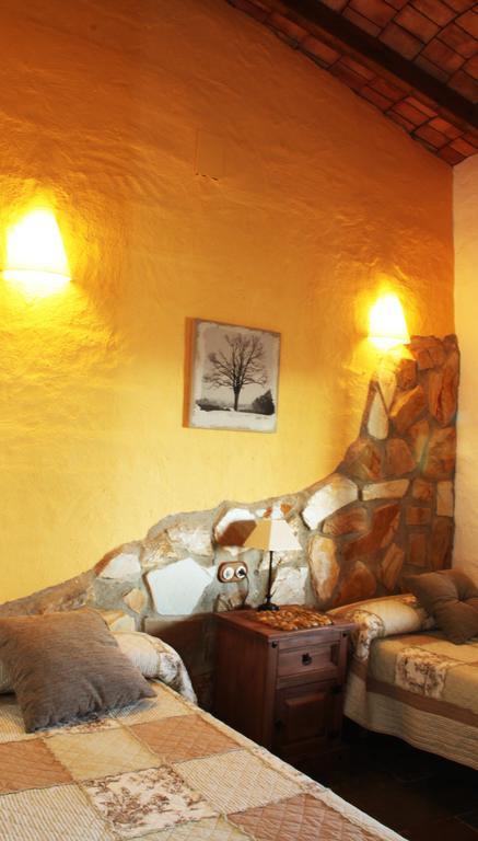 Mirador De Fuentes Guest House Fuentes de León Екстериор снимка